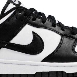 Nike Kids Sneakers in Black and White